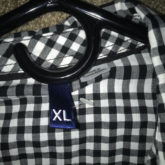 Black and White button up - Picture 2 of 3